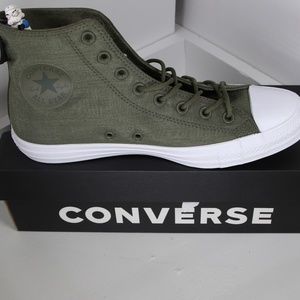 dark green converse shoes